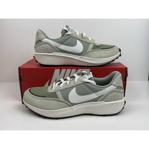 Nike Waffle Nav Size 10.5 Men's Jade Horizon/Sail-Oil Green FJ4195-300